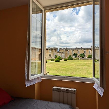 Gite Charmant Au Coeur D'Un Chateau Historique Avec Parc, Proche De Cognac, Ideal Famille Et Nature - Fr-1-653-167 Cherves-de-Cognac Ngoại thất bức ảnh